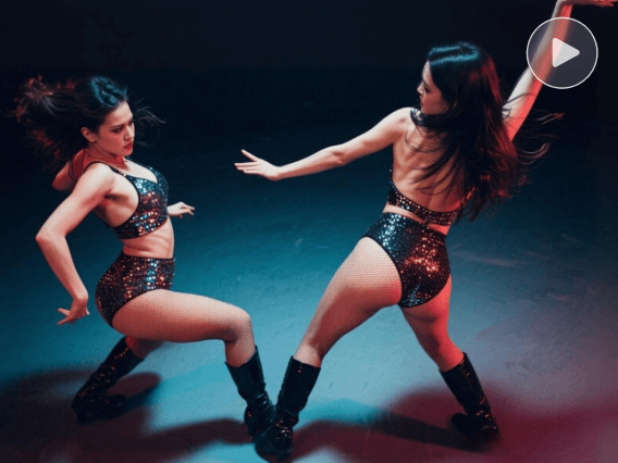 Two girl twerk together